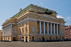 Медведев поздравил Александринку с 260-летним юбилеем