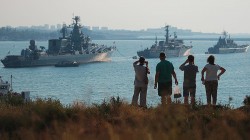 Черноморский флот защитит суда России от пиратства Киева