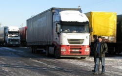 Киев запретил транзит российских фур Киев запретил транзит российских фур