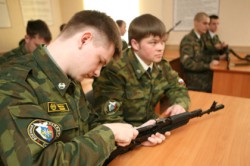 В гуманитарных вузах ликвидируют военные кафедры В гуманитарных вузах ликвидируют военные кафедры