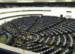 ЕС приостановил процесс отмены виз для Турции ЕС приостановил процесс отмены виз для Турции