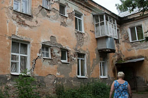 СМИ: Минстрой предложил ремонтировать ветхие дома за счёт граждан