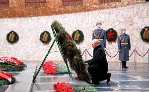 Президент почтил память защитников Сталинграда