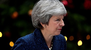Тереза Мэй остается премьером Великобритании