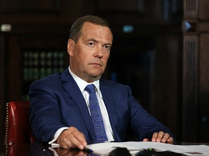 Медведев: оголтелая русофобия Запада никогда не достигнет дна