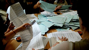 Первый тур президентских выборов в Абхазии не выявил победителя 