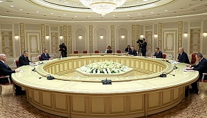 Лукашенко предложил главе Ленобласти построить совместный морской порт
