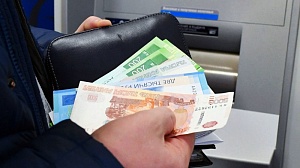 Половина россиян готова платить высокие налоги для поддержки бедных