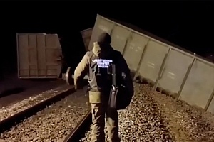В Башкирии из-за подрыва поезда с каменным углем с рельсов сошло 22 вагона
