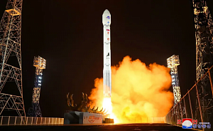 Северная Корея успешно запустила разведывательный спутник